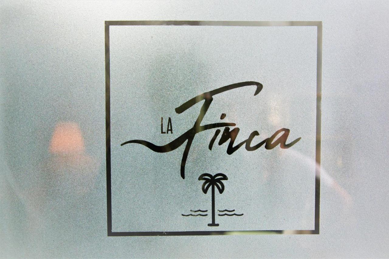 Hotel La Finca - Luxury Suites Hotel Беэр-Шева Экстерьер фото