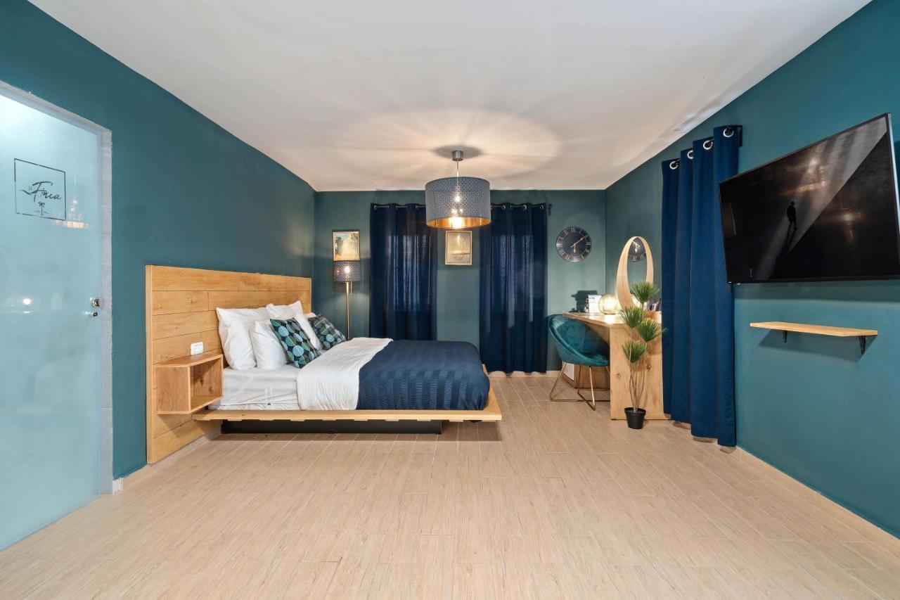 Hotel La Finca - Luxury Suites Hotel Беэр-Шева Экстерьер фото