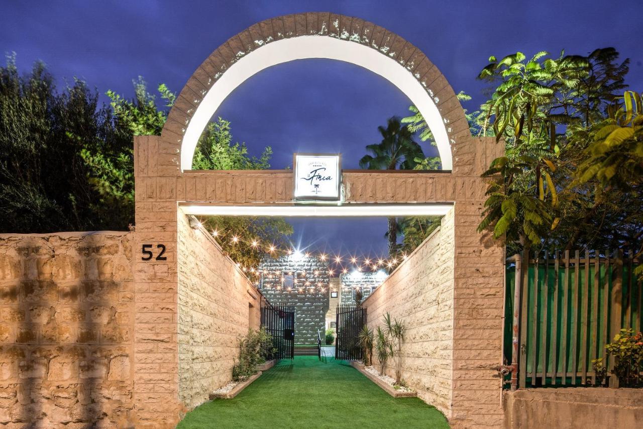 Hotel La Finca - Luxury Suites Hotel Беэр-Шева Экстерьер фото